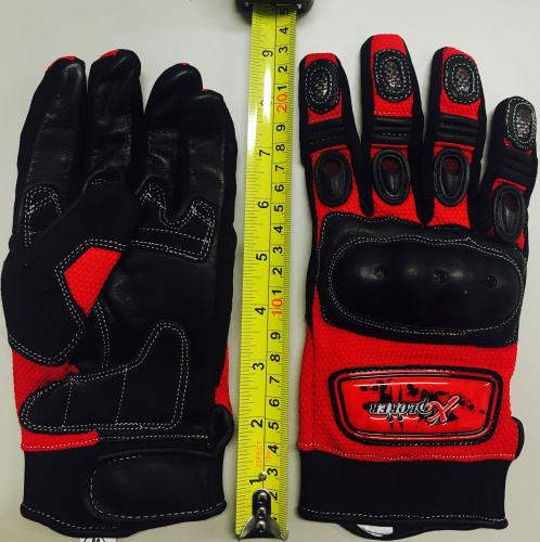 RED KNUCKE GLOVE MEDIUM ( SIZE 9)