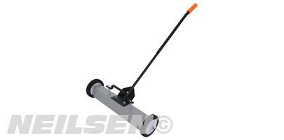 MAGNETIC SWEEPER WITH WHEELS 24 INCH