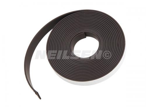 FLEXIBLE MAGNETIC STRIP