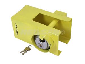 COUPLING LOCK SYSTEM 110X110MM WITH 70MM DISC STYLE PADLOCK