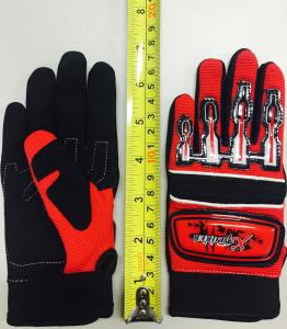 RED GLOVE CHILDREN SIZE 8 